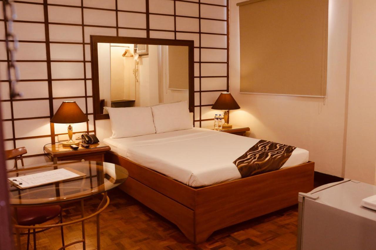 Amalfi718 Hotel Lipa City Esterno foto