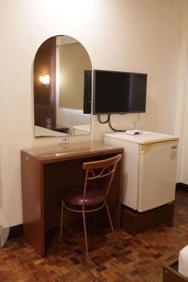 Amalfi718 Hotel Lipa City Esterno foto